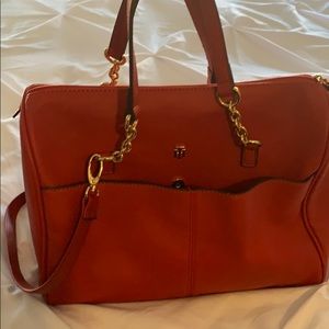 Tommy Hilfiger purse. New without tag
